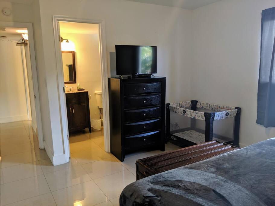 פורט לודרדייל A1 - Endless Summer Vacation Rentals - Affordable Luxury Near Downtown מראה חיצוני תמונה
